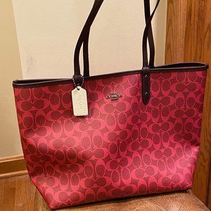 COACH Tote Bag